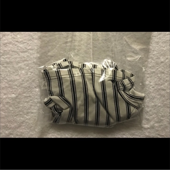 Hot Kiss Comfy Ruffled White Striped Shorts - Picture 7 of 8